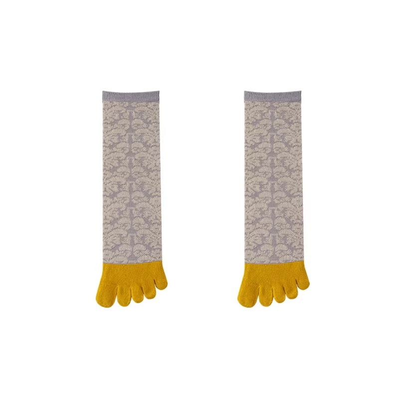 Pair of gray and yellow five-finger socks on a white background with text.