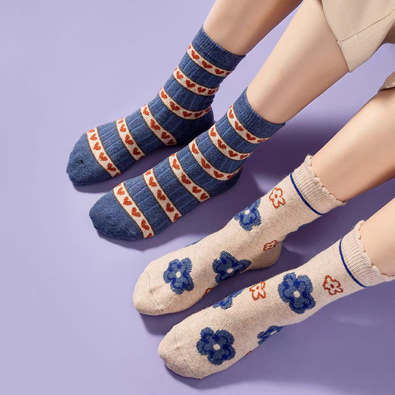 Women's Blue Cozy 4-Pair Crew Socks Set